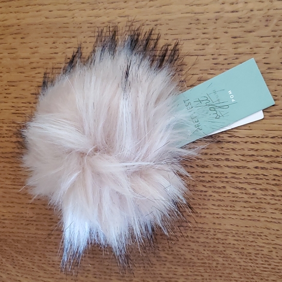 Anthropologie Pick-a-pom Long tipped-fur pom- nuetral/black - Picture 1 of 5